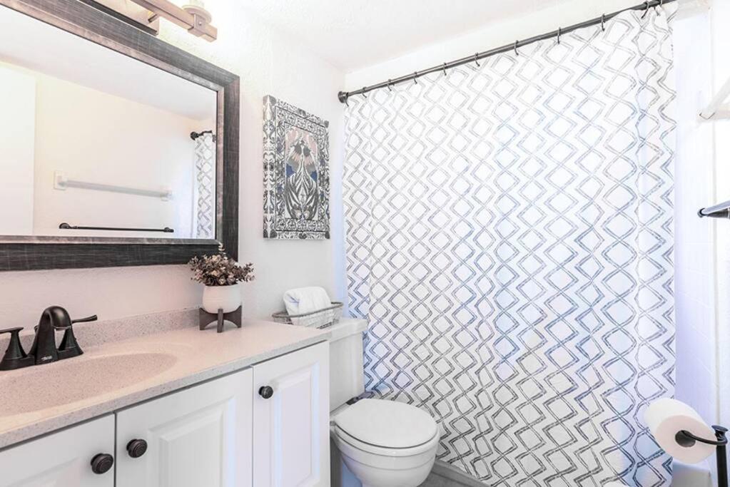 Your Tranquil Escape Is Found Directly On The Beach At The Serenity Beach Condo. Siesta Key Zewnętrze zdjęcie